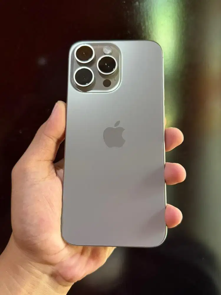 iPhone 15 Pro Max 256gb natural titanium