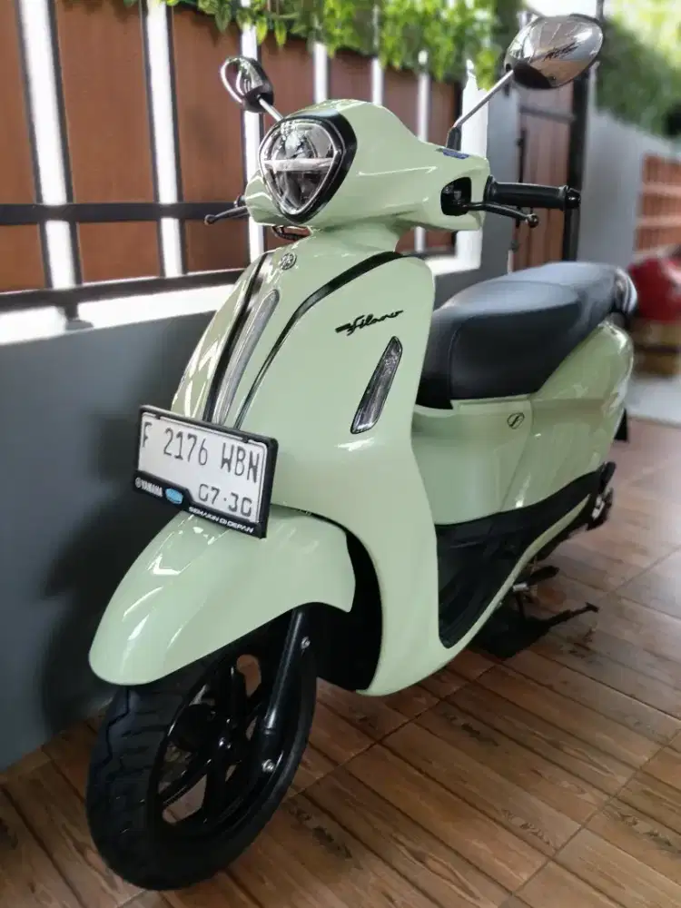 Grand Filano 2025 pajak panjang 07-2027 km 500 perak mulus