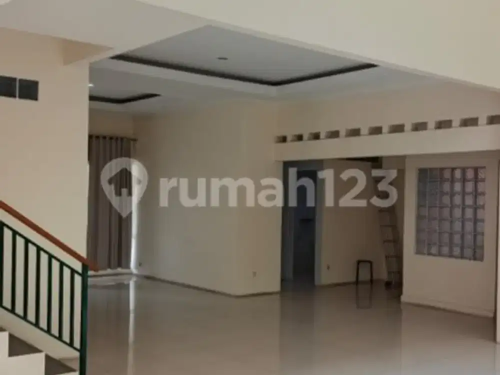 Rumah Dg4kmr.tidur Blm.pernah Ditempati Dikawasan.elit Setraduta