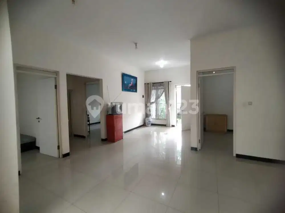 Menarik Rumah Siap Huni Taman Kopo Indah Bandung