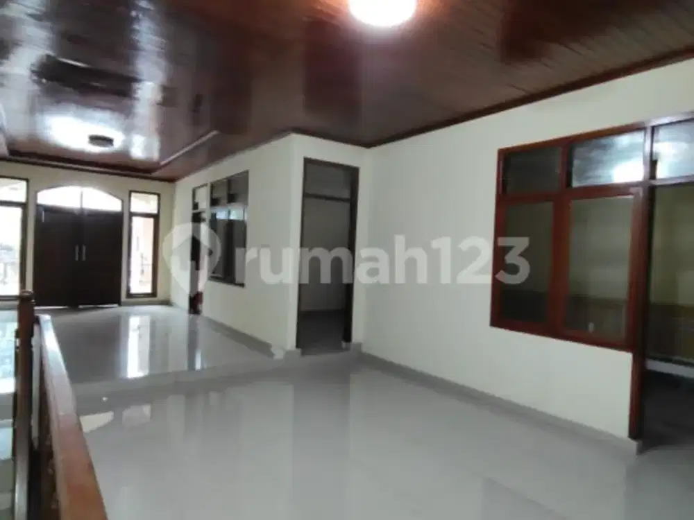 Harga Heran Rumah Cakep 2 Lantai Siap Huni Dalam Komplek Baros Cimahi
