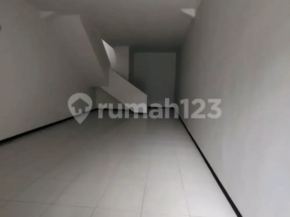 Pas Banget Buat Usahamu Ruko Strategis Gempol Sari Bandung