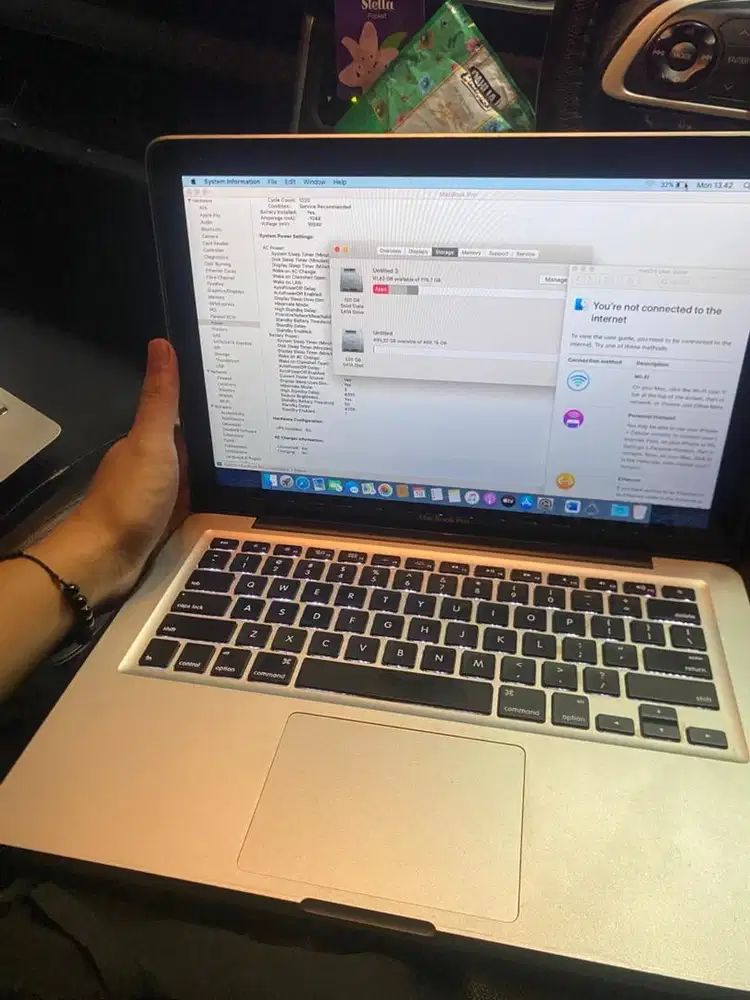 Macbook Pro MD101   Core i5, Ram 4gb, SSD 128 gb+ Hdd 500gb. Thn 2012