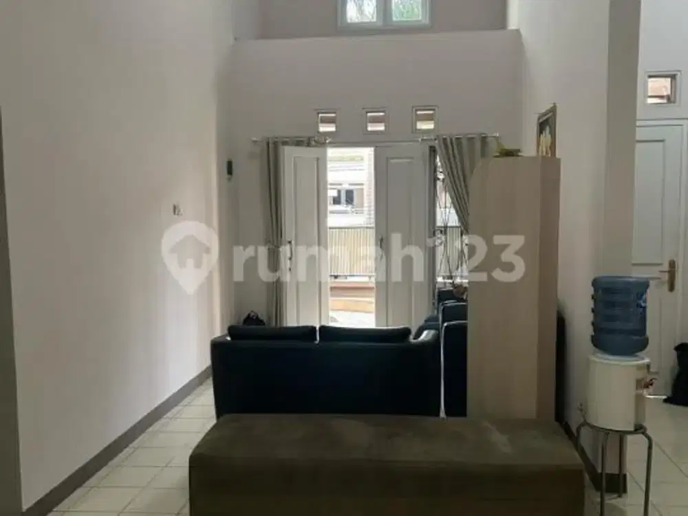 Rumah Furnished Tengah Kota Pinus Regency Bandung