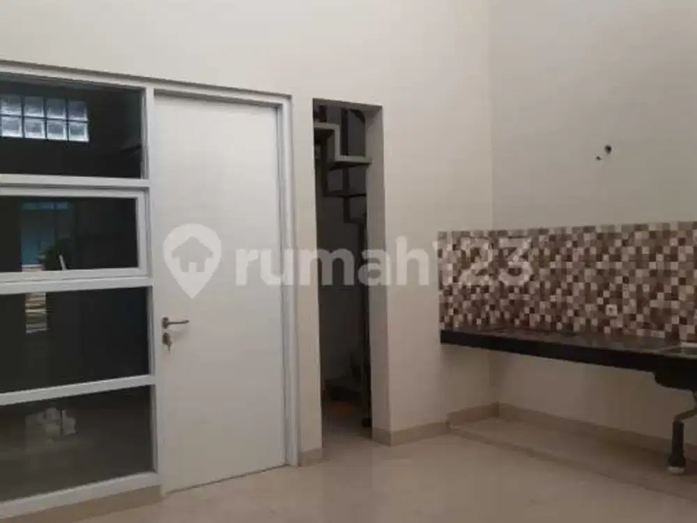 Rumah Keren Siap Huni Taman Holis Indah Bandung