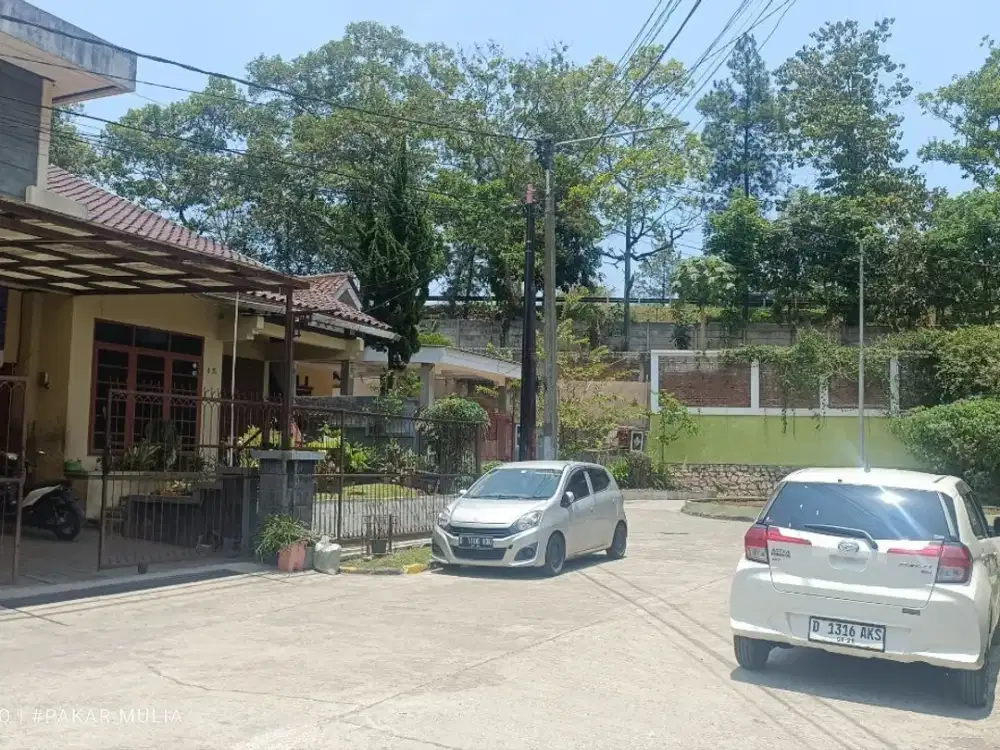 Rumah Terawat Komplek Cipta Graha Pasteur Dekat Tol