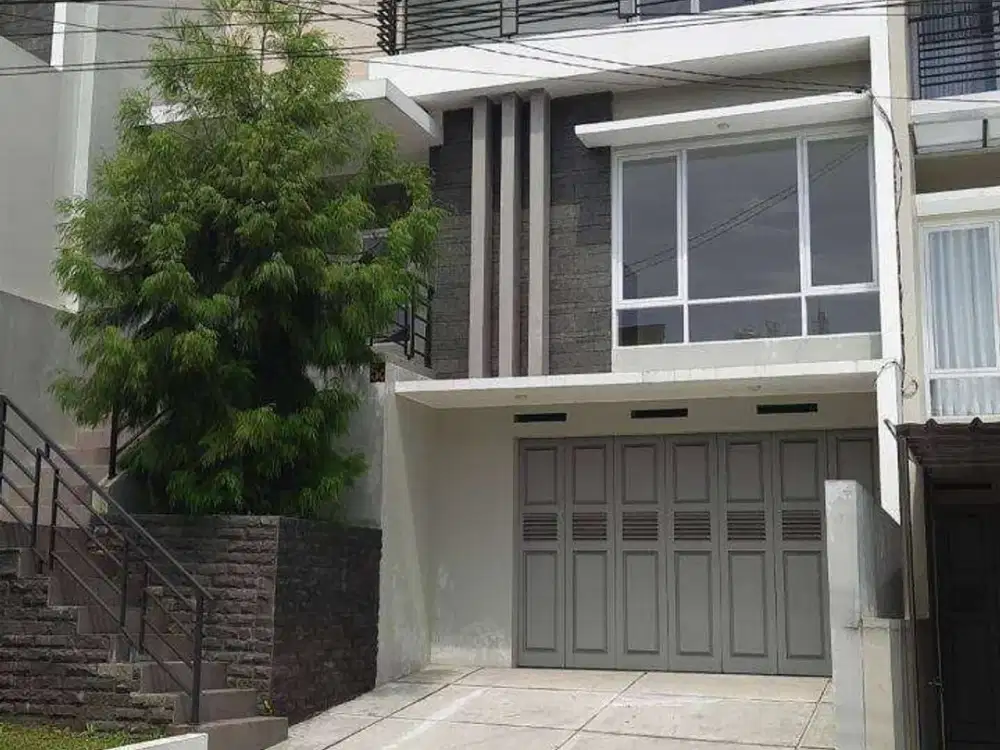 RUMAH BARU DI KOMPLEK ELITE DI SETIABUDI BANDUNG