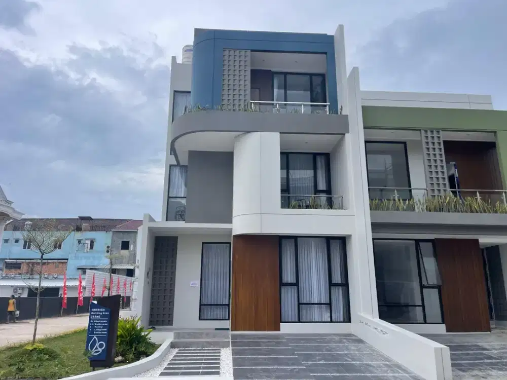 DIJUAL RUMAH MEWAH 3 LANTAI DALAM CLUSTER LOKASI PUSAT KOTA PALEMBANG
