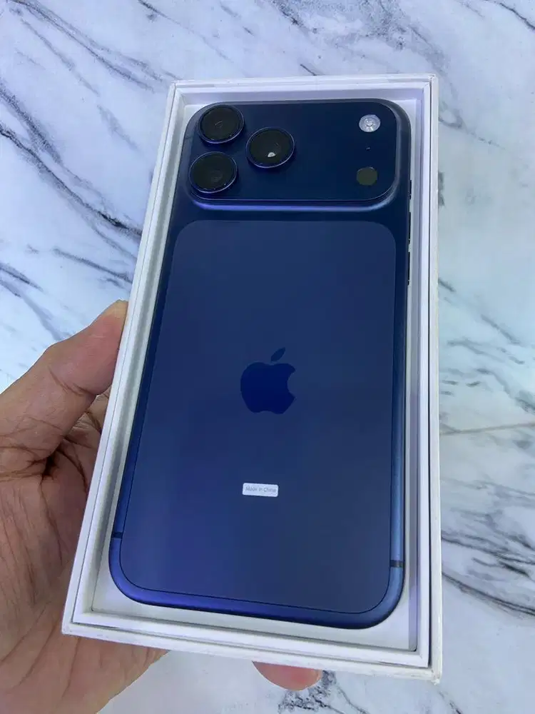 Second IPHONE 17 PROMAX 256gb BLU TITANIUM IBOX Garansi Panjang