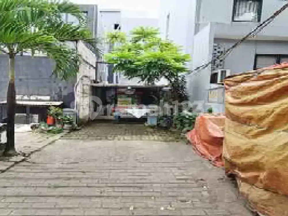 Rumah Harga Hitung Tanah di Kebayoran Baru 2Km ke Senayan City