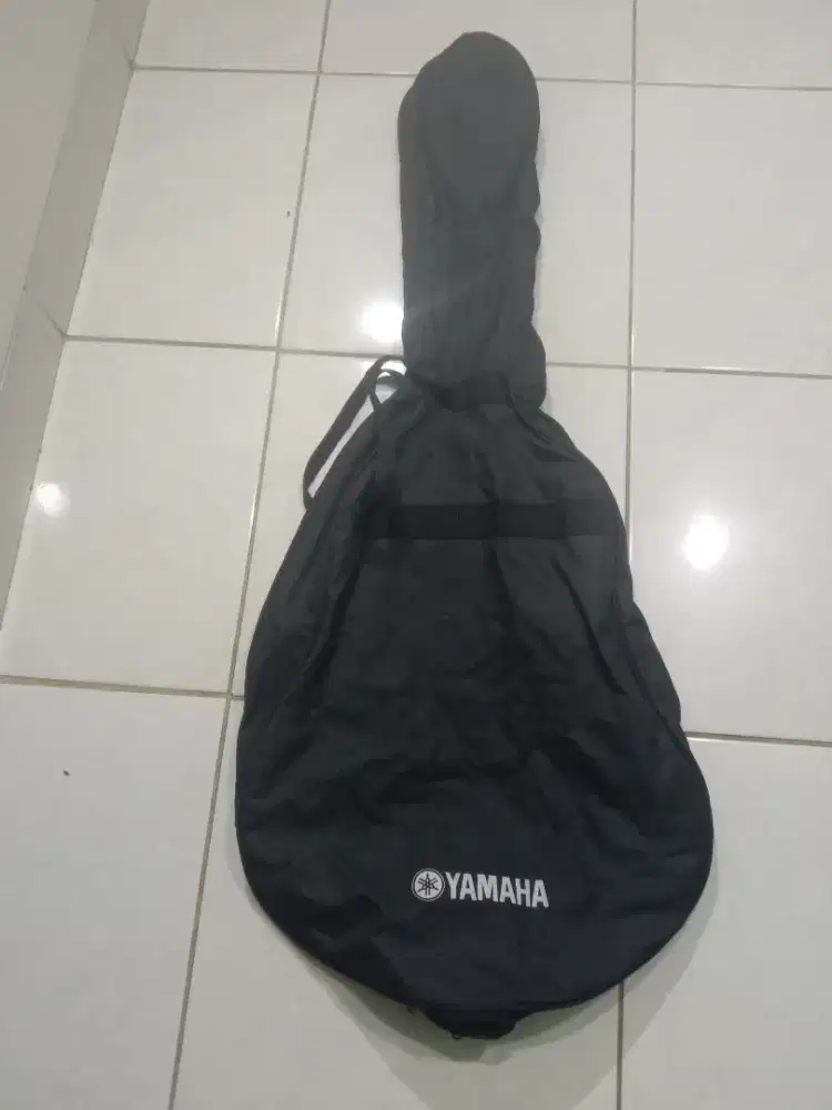 SARUNG GITAR YAMAHA