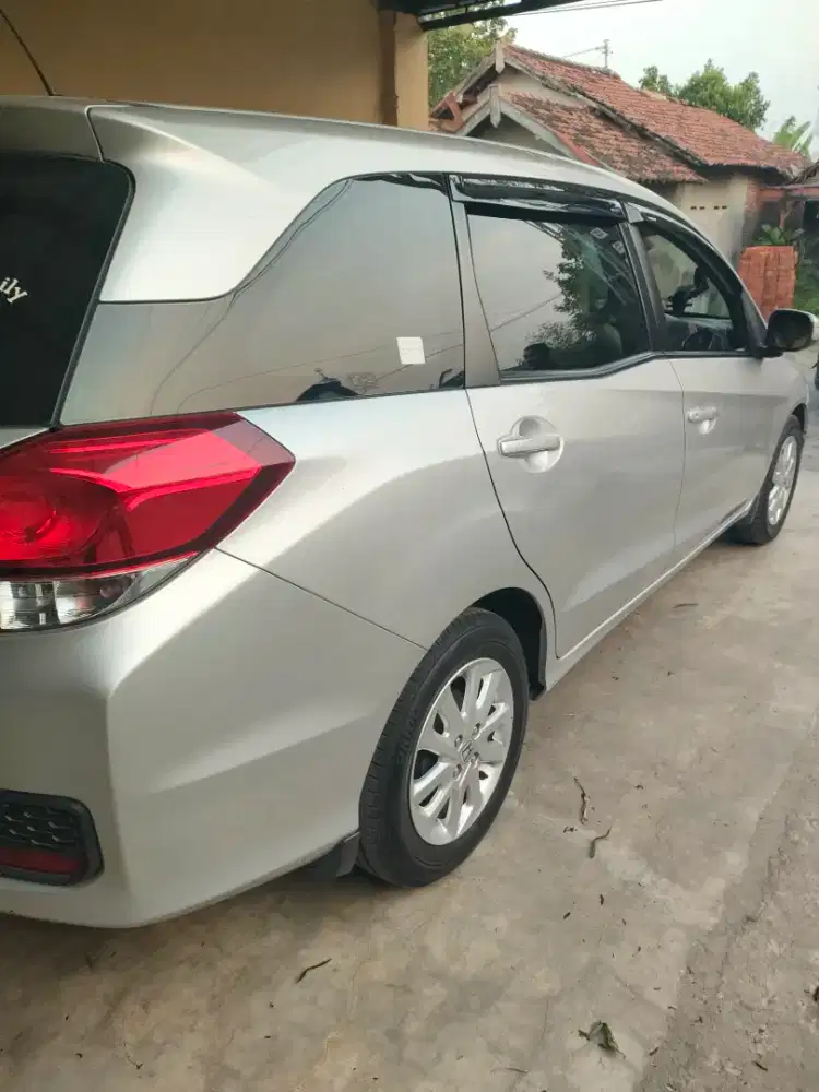 Honda Mobilio E thn2015 Mt/manual
