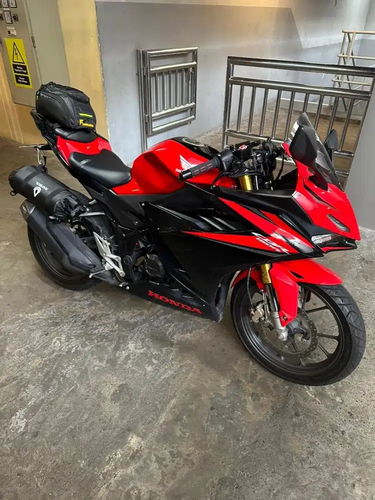 CBR 150R 2023 Mulus low km