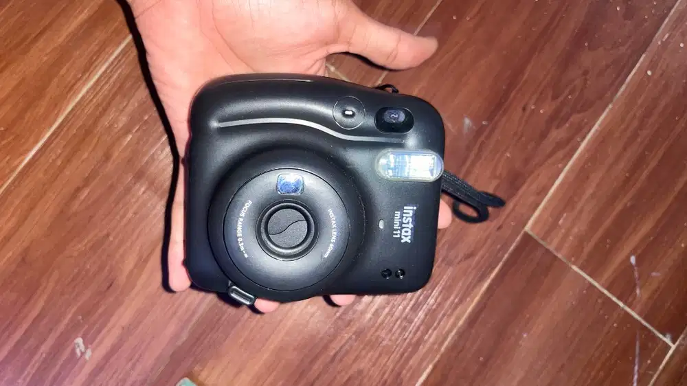 kamera polaroid instax mini 11