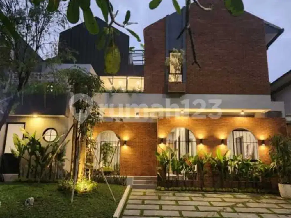 Rumah Baru Renovasi Modern dan Sirkulasi Udara yang Bagus Dalam Cluster The Green-Bsd