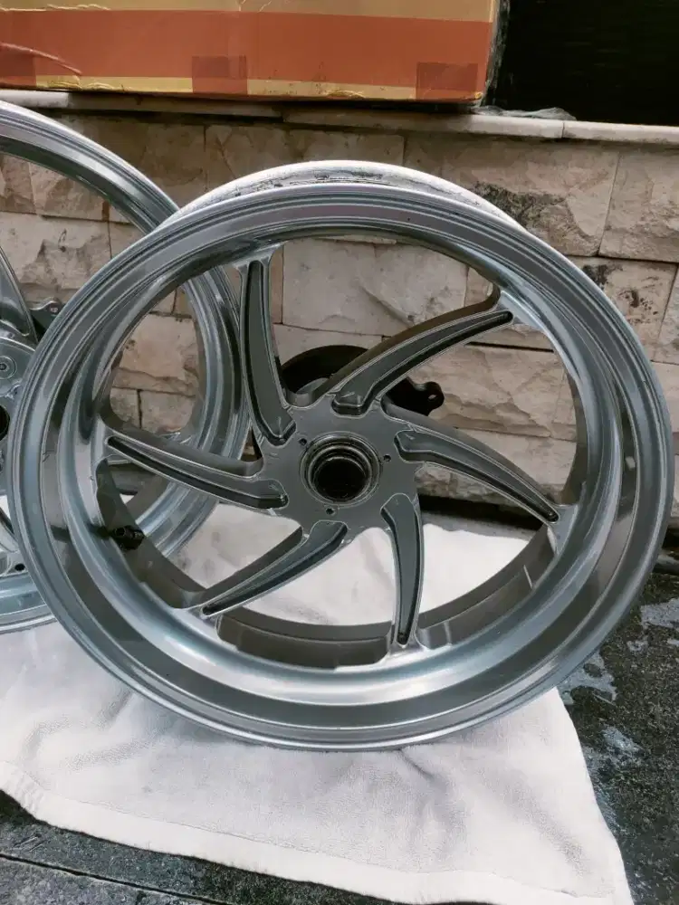 Jual velg Merk Delkevic buat xmax old/new double disk