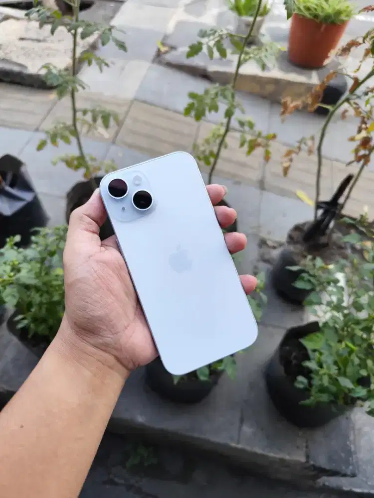 iPhone 15 internal 128