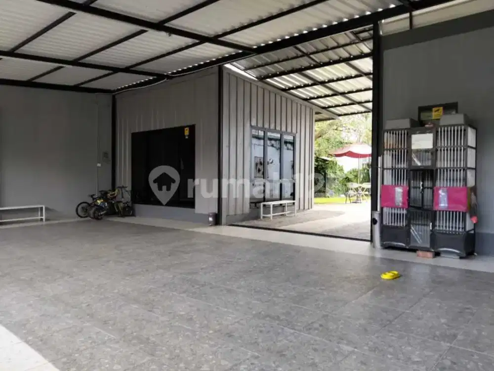 Rumah Di Kawasan Strategis, Lebak Bulus. Dijual Cepat.