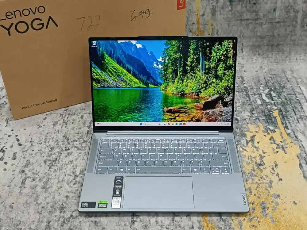 Lenovo Yoga Pro 7 Ultra 9-185H 32GB 1TB RTX 4060 8GB 3K Touch OLED