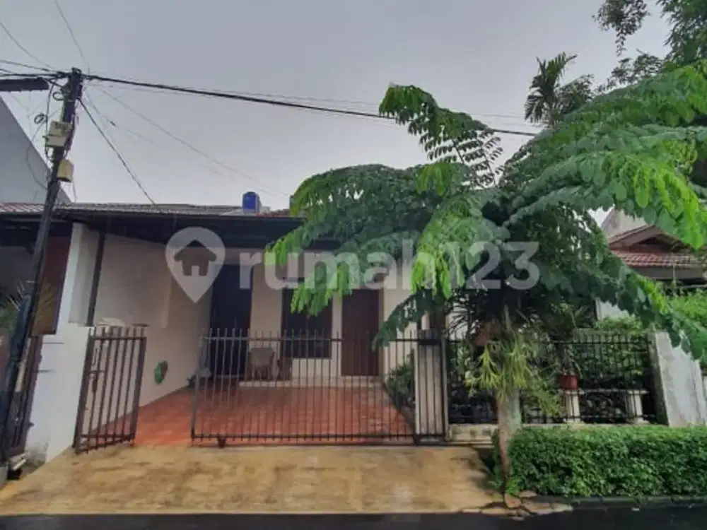 Rumah Semi Furnished Bagus SHM di sektor 2, Bintaro