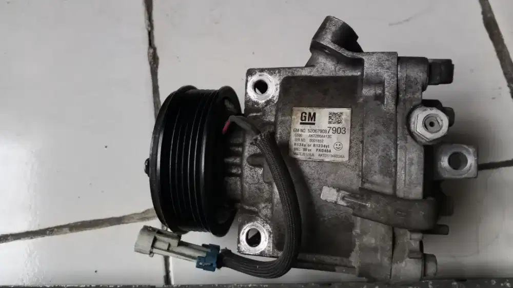 Jual kompresor kondensor eskpansi AC chevrolet spin 1.5 kondisi rusak