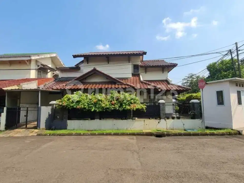 Rumah Posisi Hoek di Bintaro Jaya Sektor 9