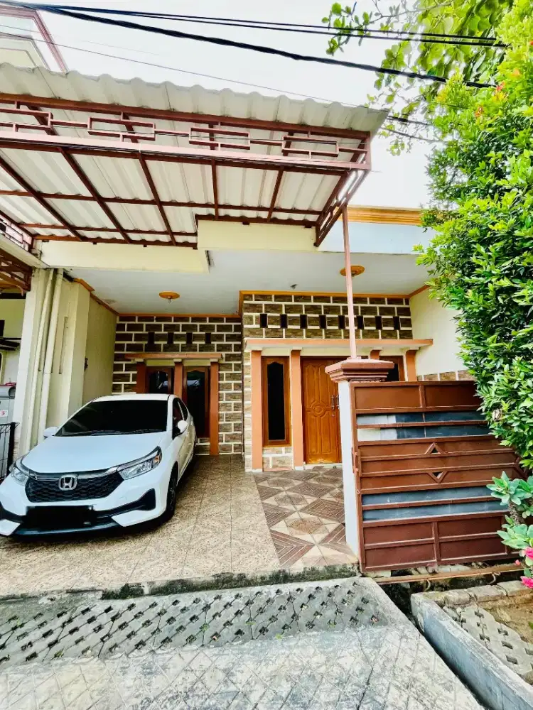 Di kontrakan rumah Jalan Mulawarman No. 30A Perumnas 4 Kota Tangerang