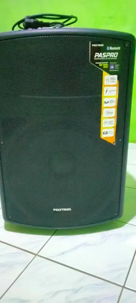 Speaker aktif Polytron