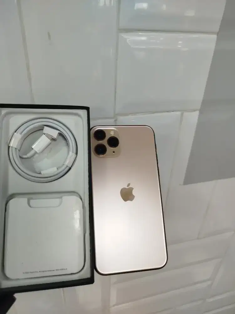 iPhone 11 pro 256gb aww sama baru
