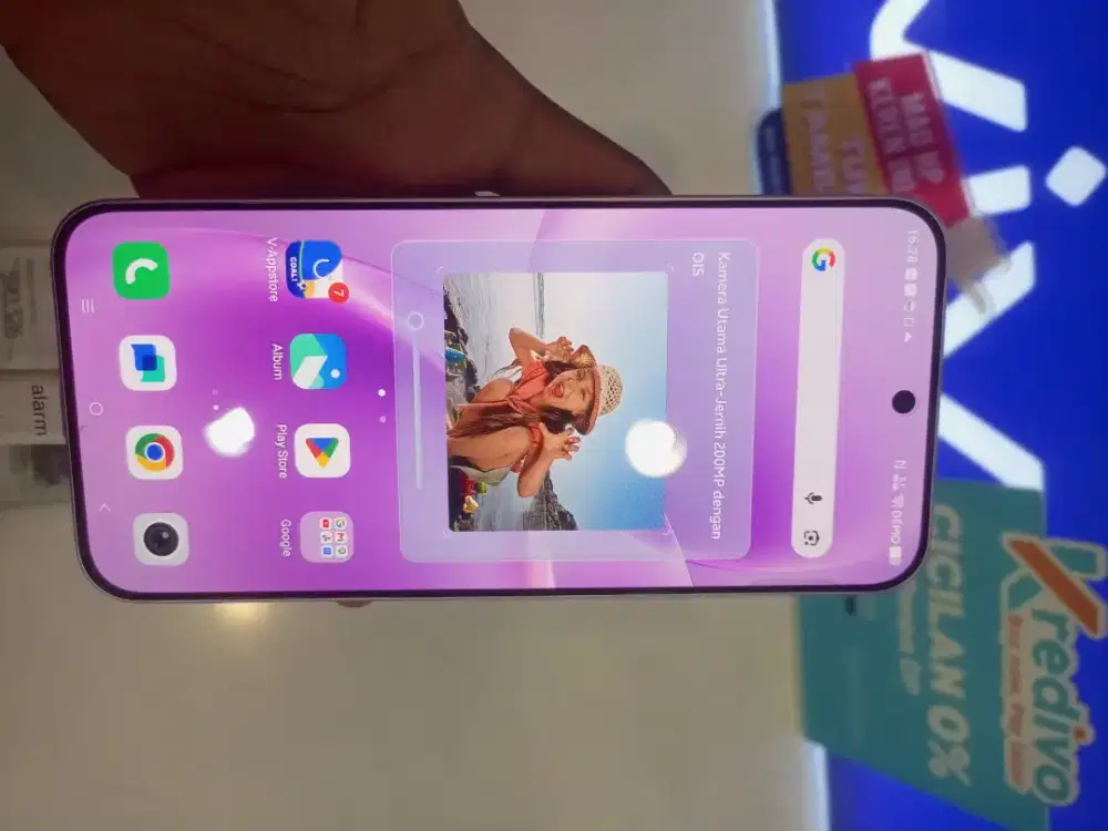 Vivo V70 FE . .