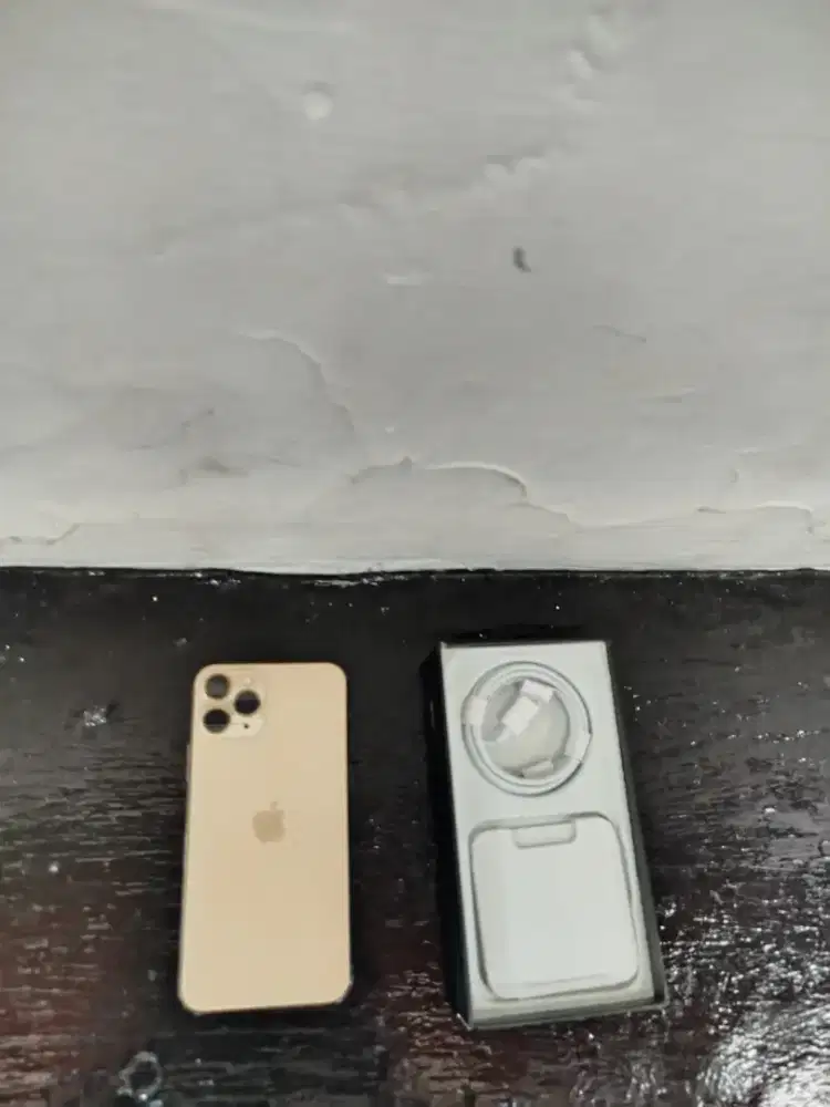 iPhone 11 pro 256gb yang terbaik sih