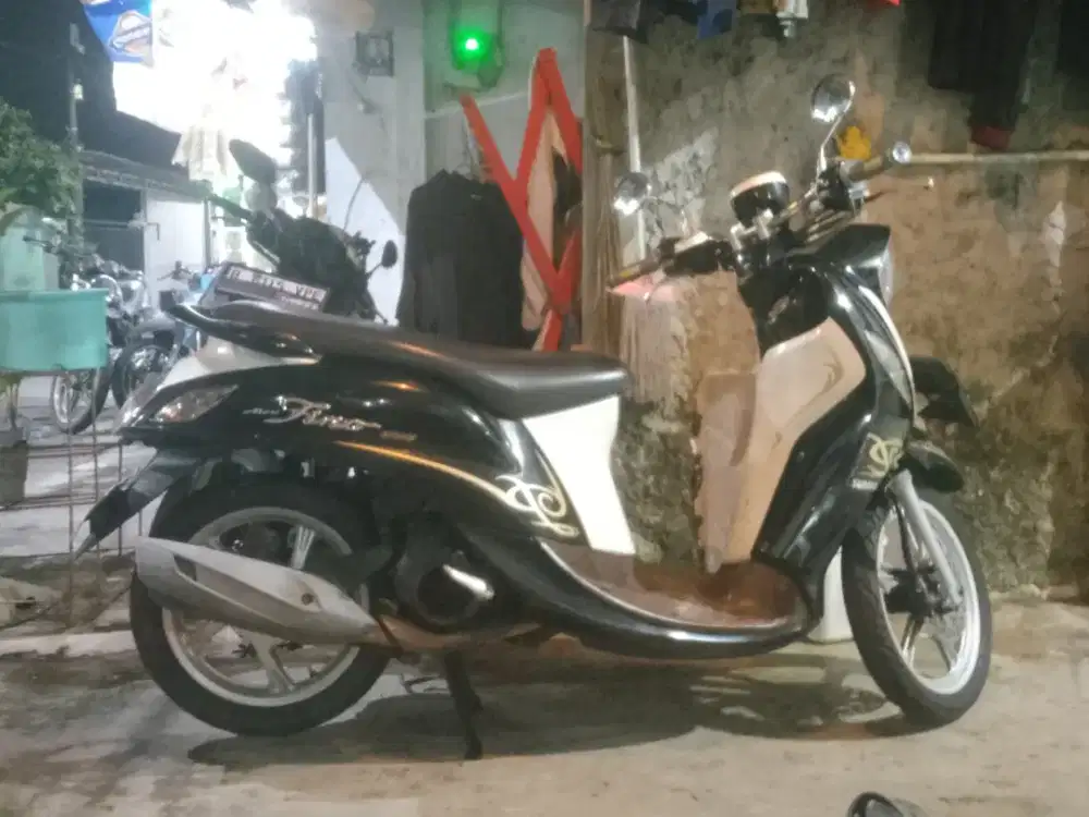Yamaha Fino F1 premium