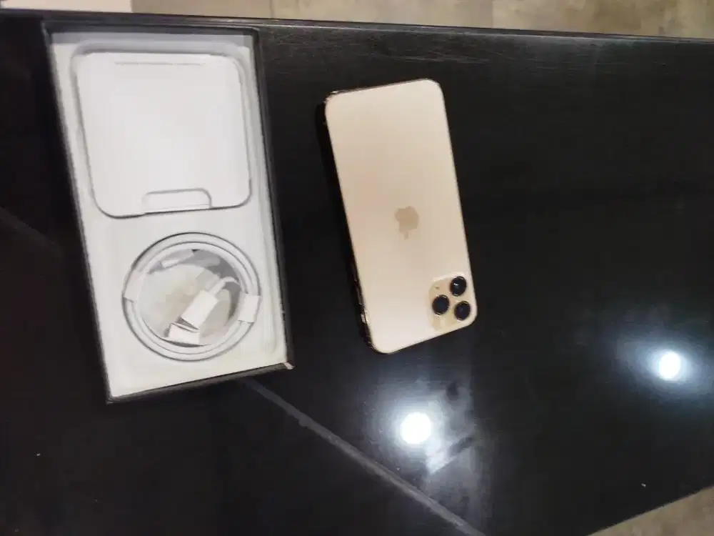 iPhone 11 pro 256gb lengkap ada semua new