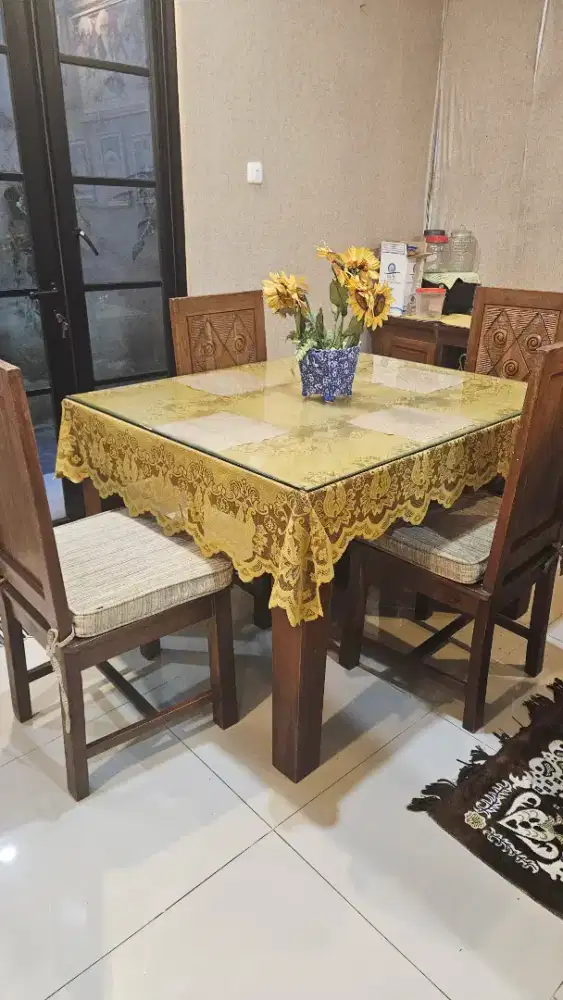 Dijual meja makan jati