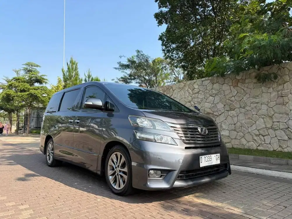 Toyota Vellfire Z Audioles 2011 AT Matic