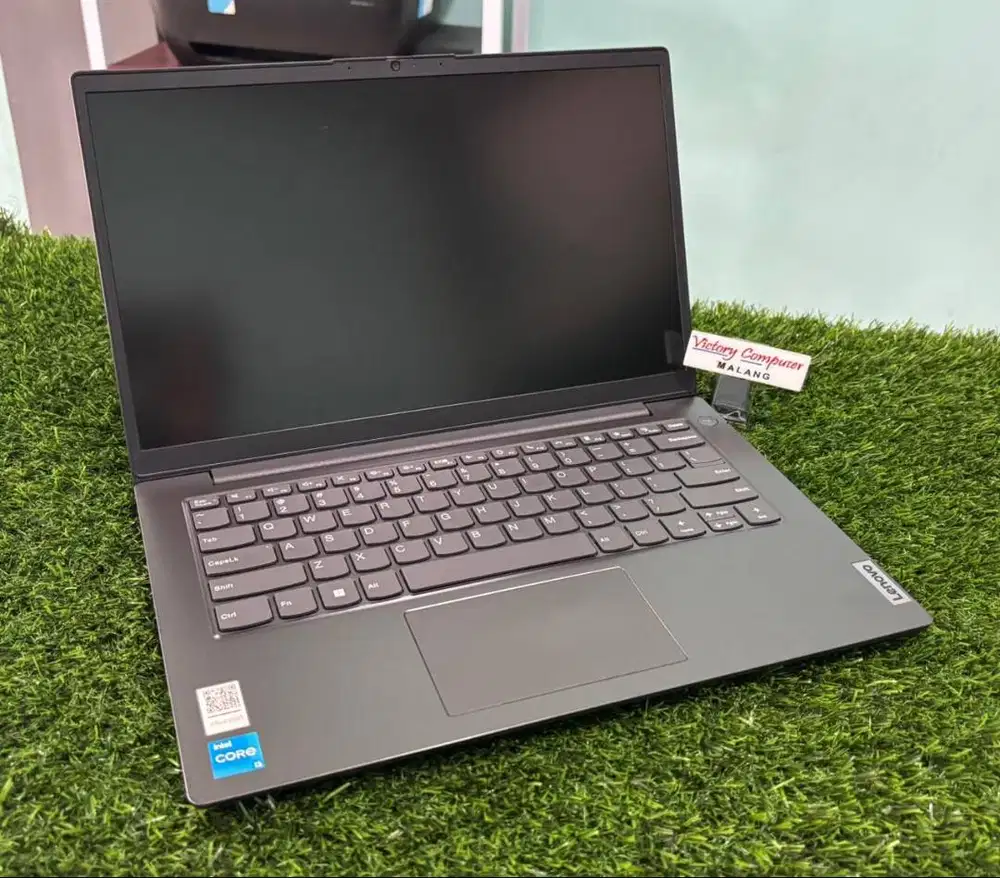 Laptop LENOVO V14 Core i3 Gen12 masih mulus untuk sekolah kuliah