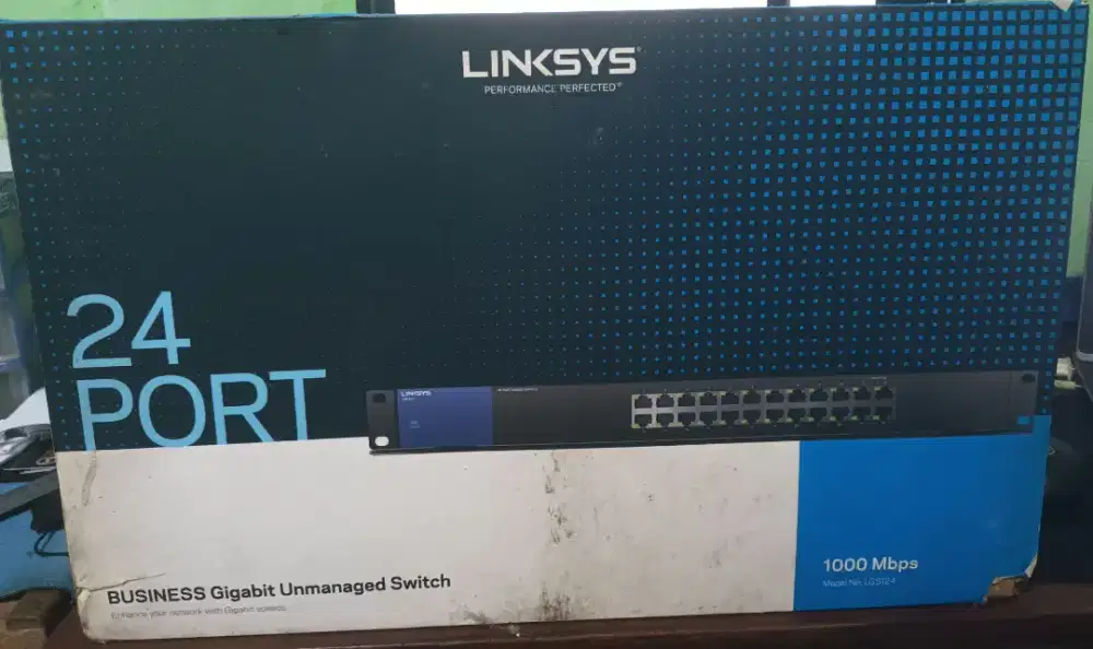 SWITCH LYNKSYS 24 PORT LGS124