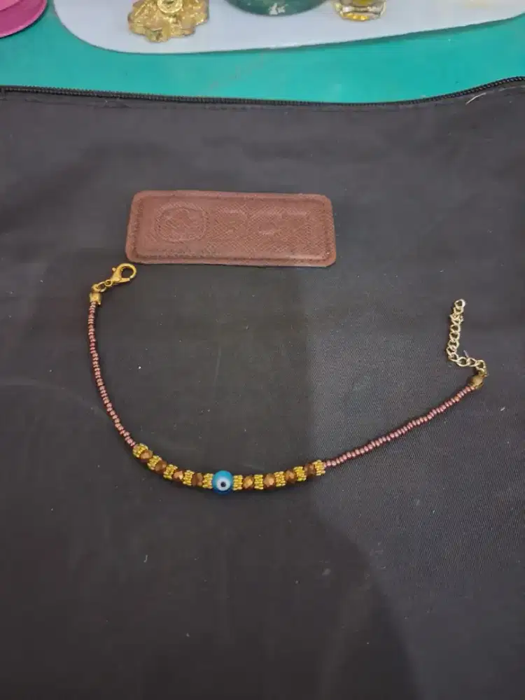 Gelang manik-manik devil
Blue eye gelang fashion
Limited edition
Baran