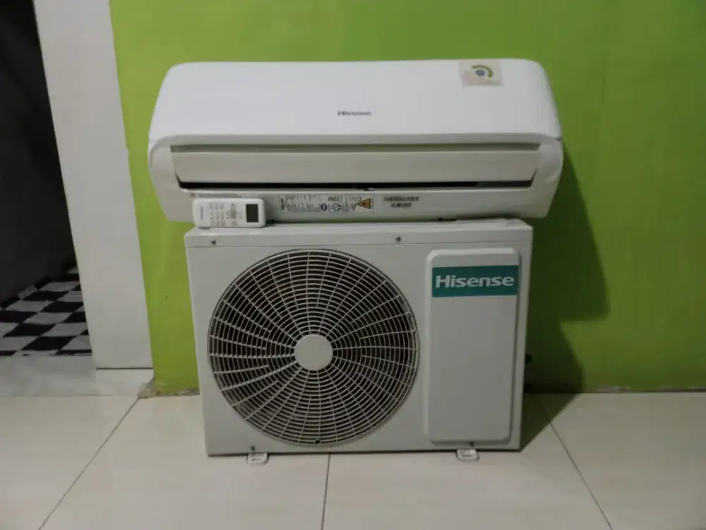AC hisense 1/2 PK lowaat gress original .jual + pasang