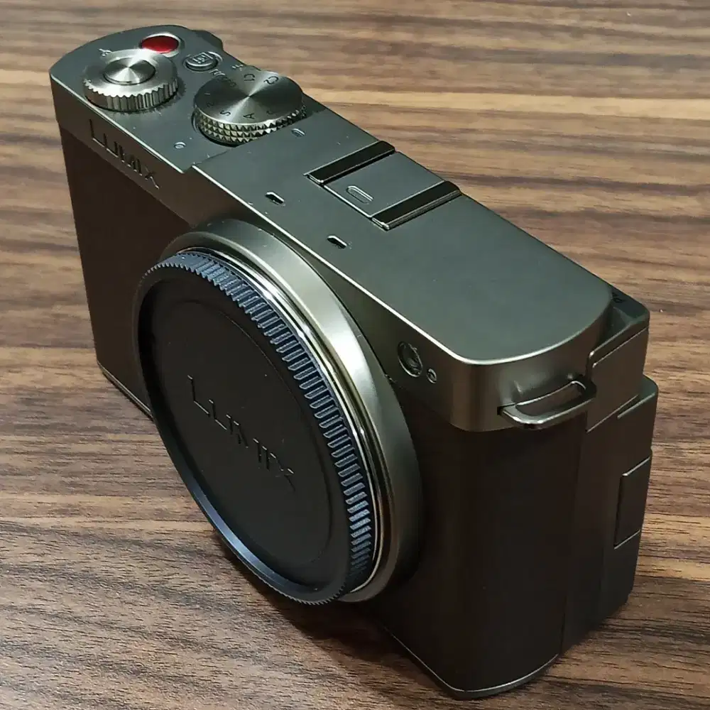KAMERA LUMIX DMC S9 TITANIUM WITH KIT 18-40MM LENS BNOB UNIT