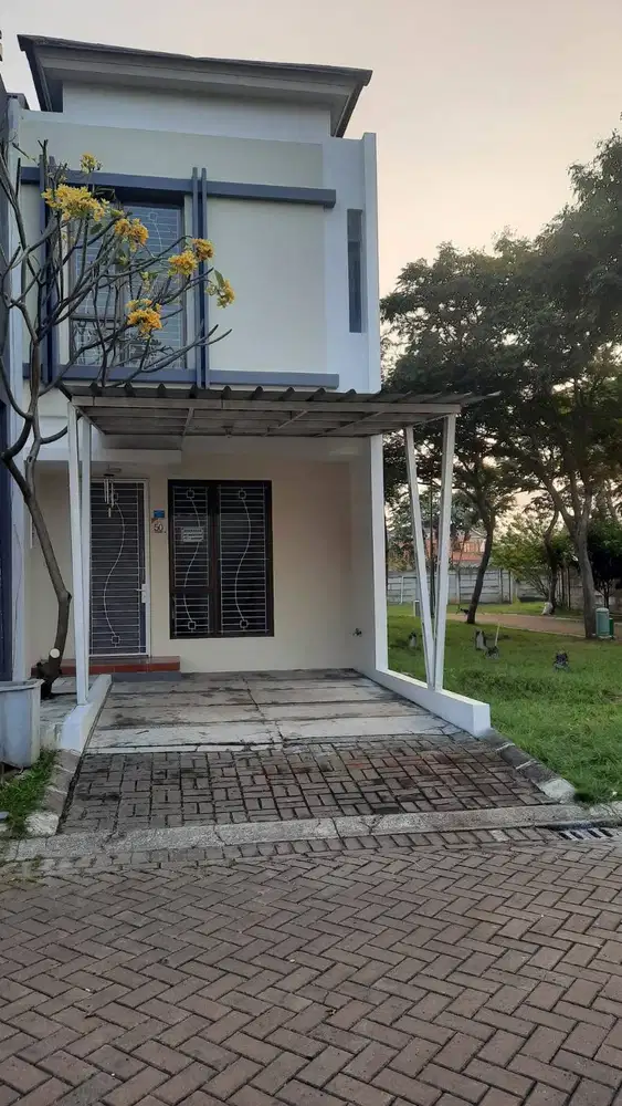 DISEWAKAN Rumah CLUSTER FORTUNE SEMIFURNISHED 2KM & 2KT Nyaman & Aman