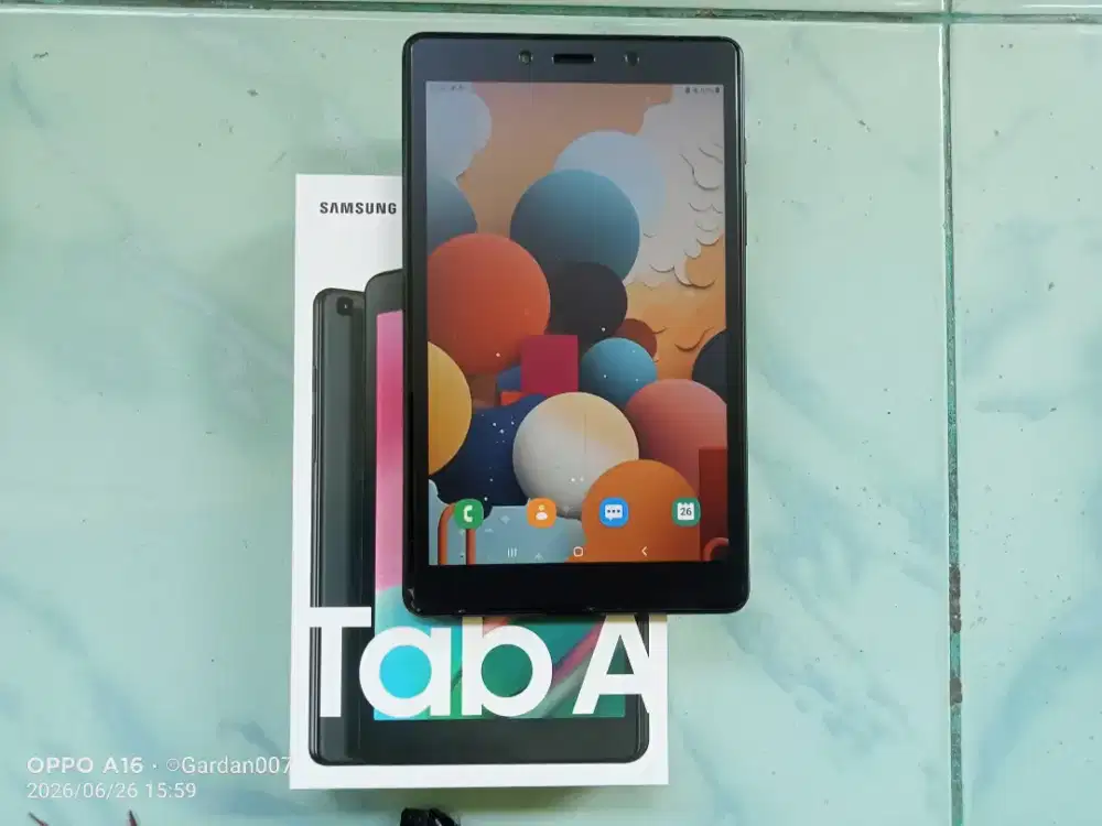 Samsung Galaxy Tab A8 2018 4G LTE Minus retak saja