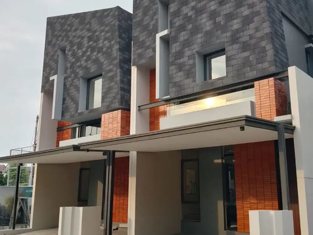 Rumah 3 Lantai di Matoa Jagakarsa Jakarta Selatan Cicilan 8 JUTAAN