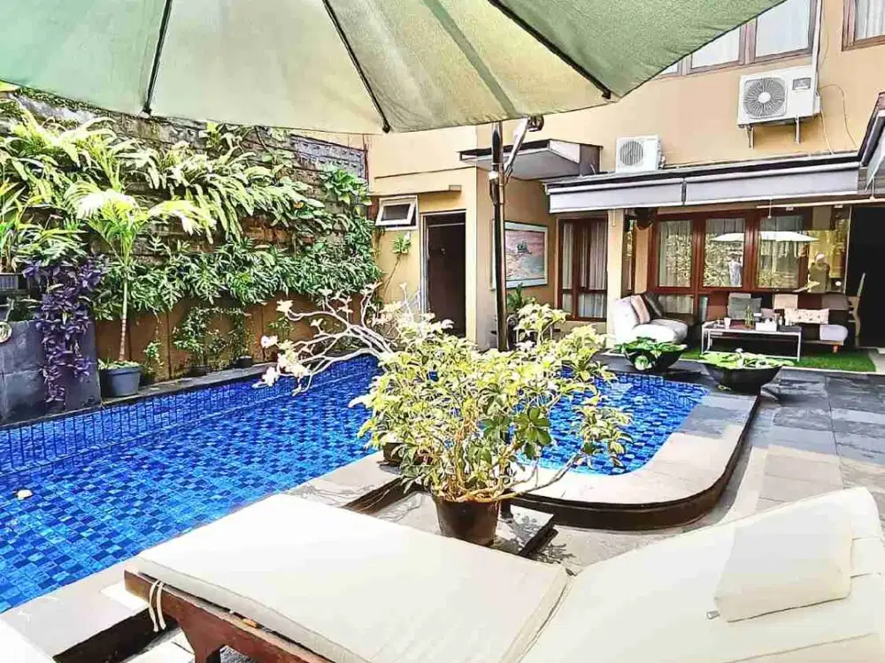 DIJUAL RUMAH 2 LANTAI ASRI DENGAN KOLAM RENANG DI BINTARO SEKTOR 3 DEKAT TOL JORR