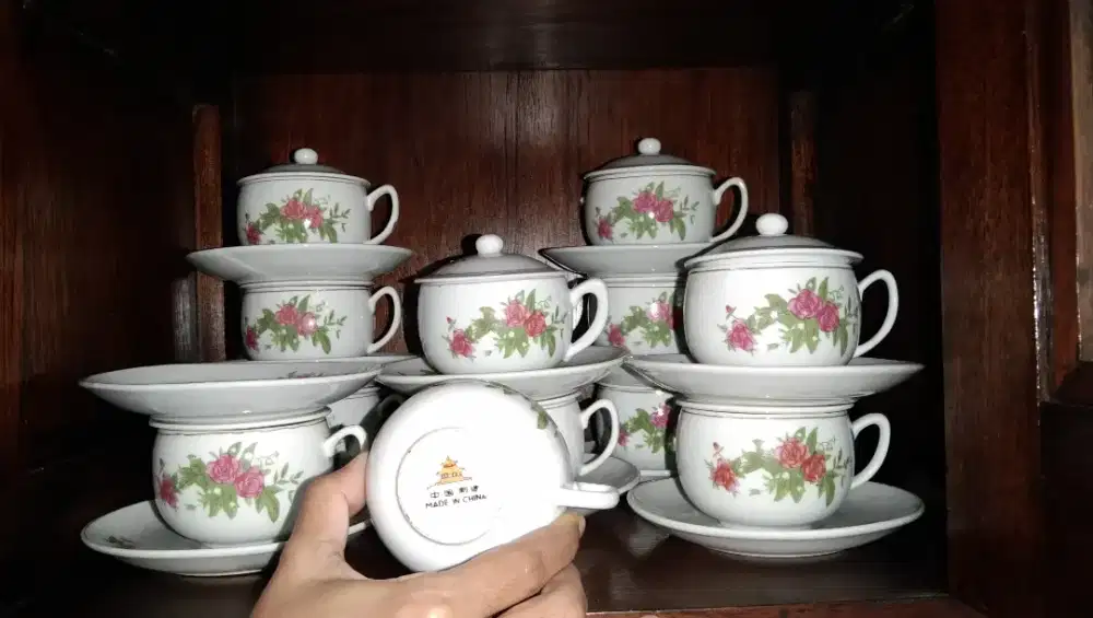 gelas kopi antik
