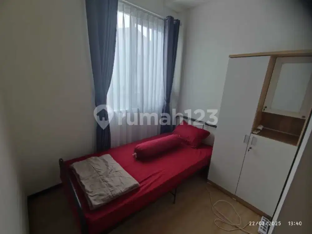 Dikontrakan Rumah 2 Lantai 3 Kamar Tidur Full Furnish di Kiic Karawang, Deposit 7 Juta