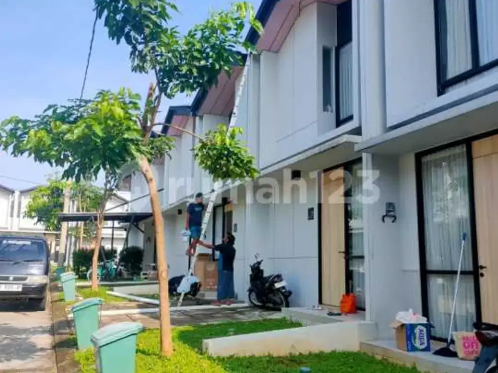 Di Kontrakan Rumah 2 Lantai 2 Kamar Full Furnished di Kawasan Kiic Karawang
