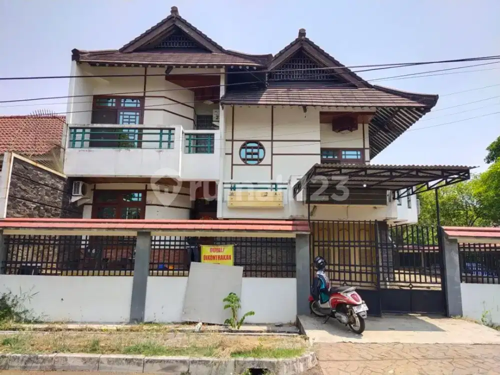Di Jual  Rumah 2 Lantai Furnished di Resinda Karawang