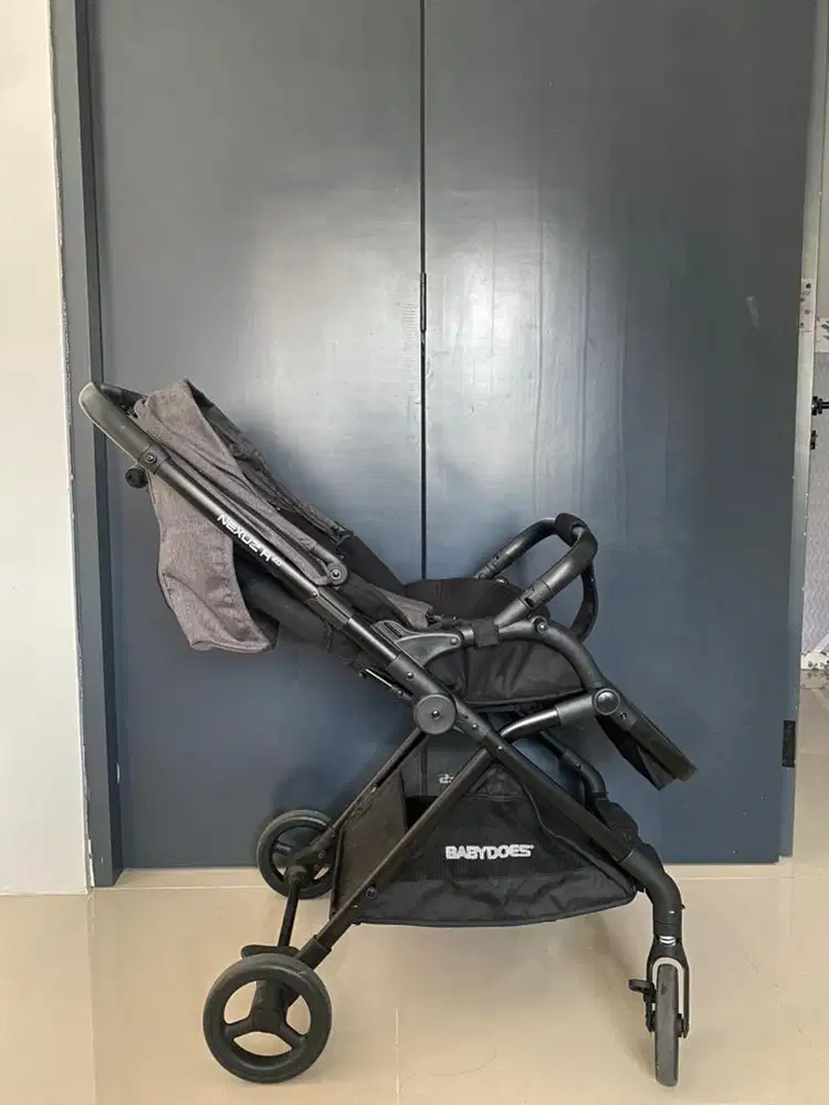Stroller babydoes nexuz r2.0 reversible
