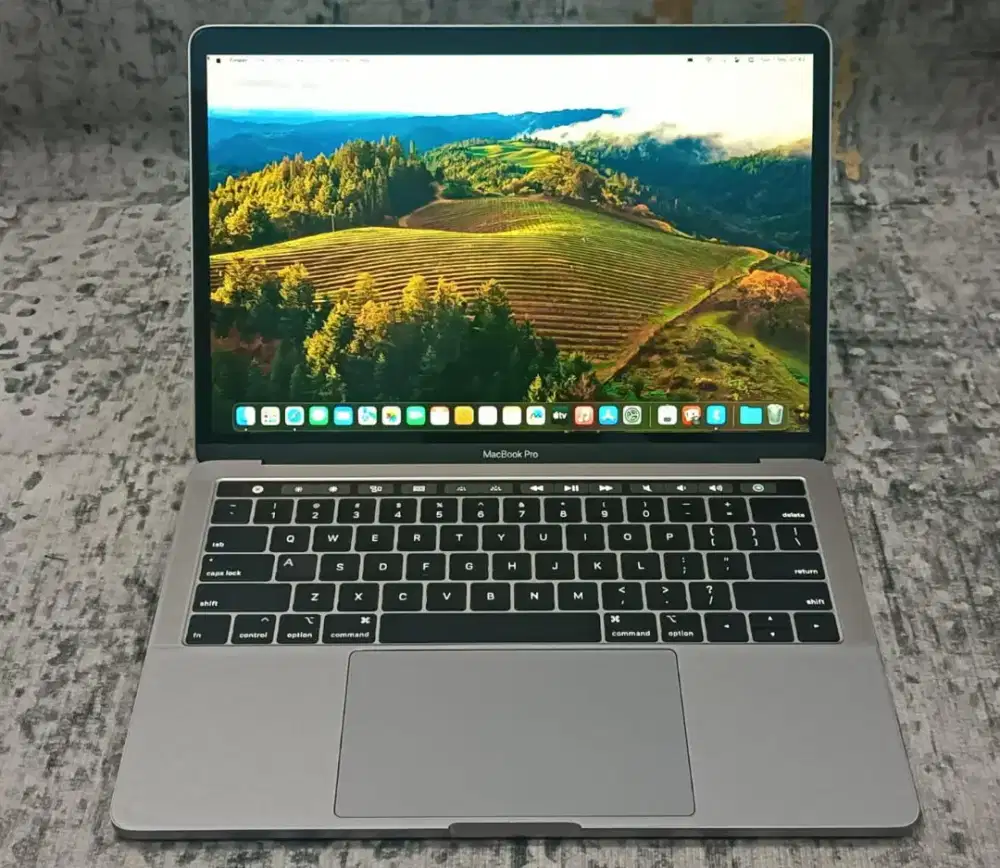 MacBook Pro TouchBar 13 2017 Core i5 8GB 512GB Gray Like New
